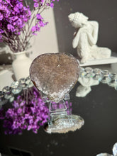 Load image into Gallery viewer, Sugar amethyst heart 3208
