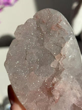 Load image into Gallery viewer, Pink fine sugar amethyst 3208
