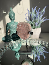Load image into Gallery viewer, Pink Rainbow amethyst geode 3206
