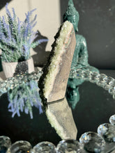 Load image into Gallery viewer, Green apophyllite cluster AP171
