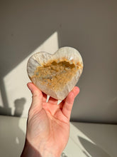 Load image into Gallery viewer, Yellow sugar Rainbow amethyst heart
