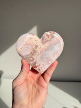 Load image into Gallery viewer, Pastel pink Flower agate heart 3226
