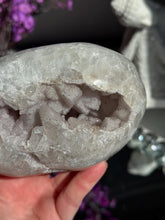 Load image into Gallery viewer, Lilac purple Sugar Amethyst Geode 3273

