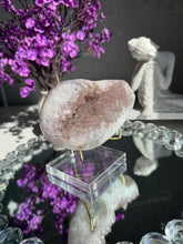 Load image into Gallery viewer, Brown Sugar Amethyst Geode 3273
