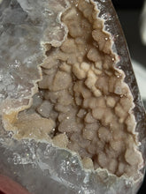 Load image into Gallery viewer, Tan Sugar Amethyst Geode 3275
