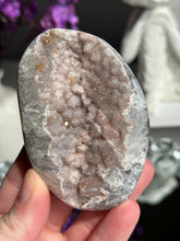 Load image into Gallery viewer, pink sugar amethyst geode 3290
