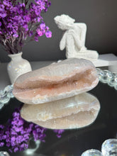 Load image into Gallery viewer, pink Rainbow amethyst geode 3283
