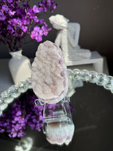 Load image into Gallery viewer, amethyst geode with calcite 3287
