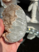 Load image into Gallery viewer, Rainbow sugar amethyst geode 3288
