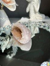 Load image into Gallery viewer, Orange sugar amethyst geode 3288
