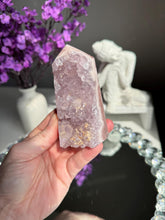 Load image into Gallery viewer, Pink amethyst tower with amethyst druzy 3309
