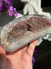Load image into Gallery viewer, pink Rainbow amethyst geode 3288
