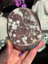 Load image into Gallery viewer, Amethyst geode with calcite 3289
