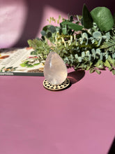 Load image into Gallery viewer, Rose Quartz Egg with Asterism: Love Heart Chakra Healing Crystal Decor 3328 G
