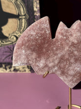 Load image into Gallery viewer, Druzy Pink Amethyst Bat Crystal Pink Amethyst Geode Tower High Quality Crystal for Healing Energy Balance and Home Decor 3218
