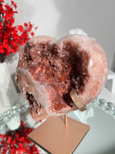 Load image into Gallery viewer, Druzy red pink amethyst heart 2416
