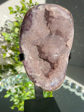 Load image into Gallery viewer, Pink sugar amethyst geode   sugar druzy amethyst 1150
