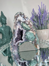 Load image into Gallery viewer, Amethyst cave with funky agate and jasper banding    2264
