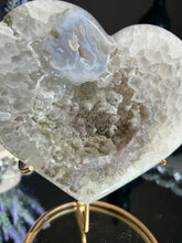 Load image into Gallery viewer, Druzy Agate heart with chlorite   2510
