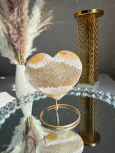 Load image into Gallery viewer, Druzy Agate heart   2506
