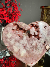 Load image into Gallery viewer, Druzy Pink amethyst heart with amethyst    2544
