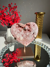 Load image into Gallery viewer, Druzy Pink amethyst heart with amethyst    2544
