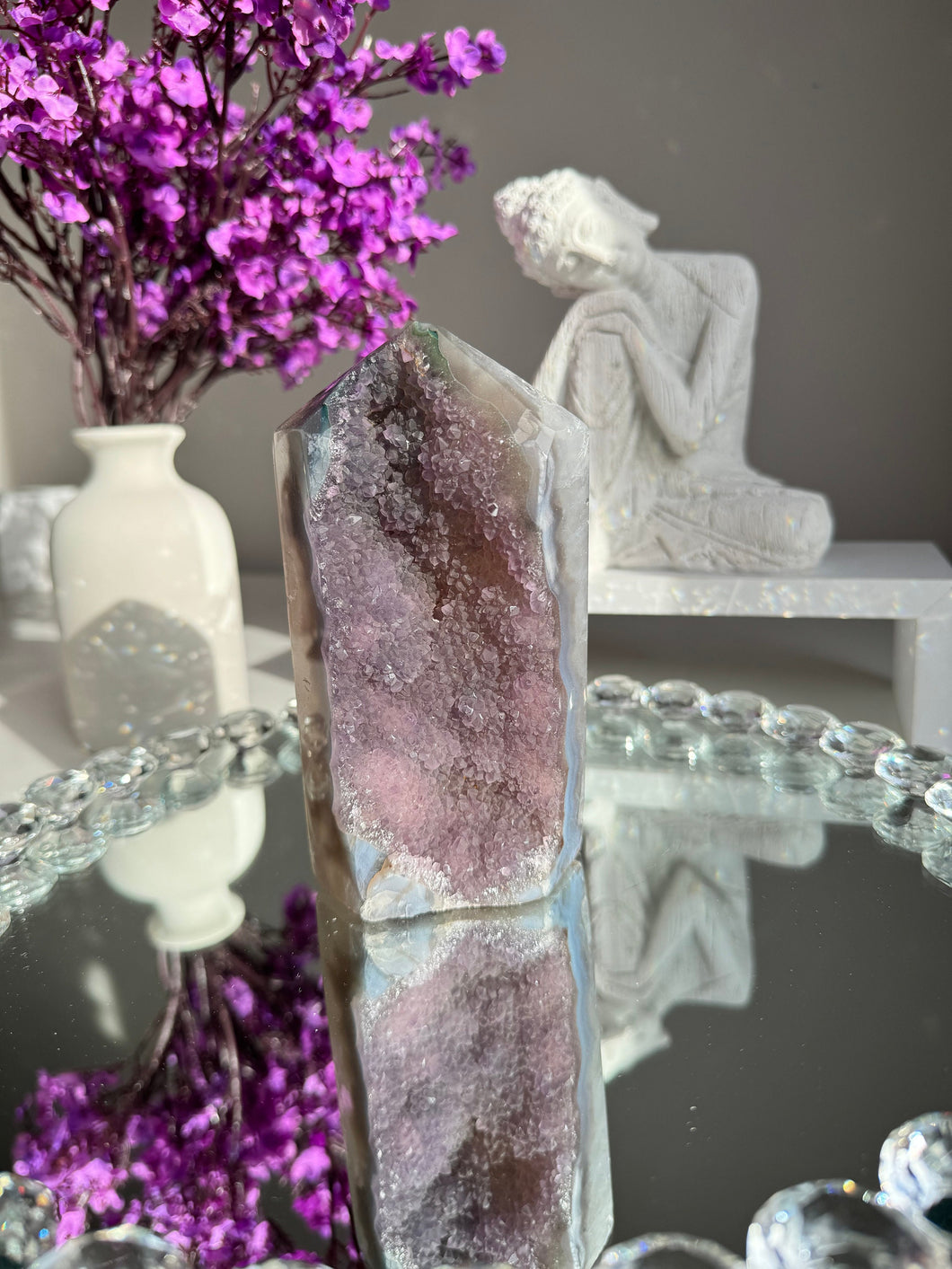amethyst tower with agate banding  2619