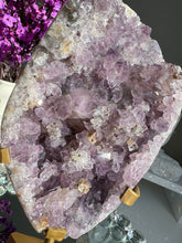 Load image into Gallery viewer, druzy amethyst geode  2658

