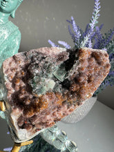 Load image into Gallery viewer, druzy rainbow amethyst geode with green calcite cube  2654
