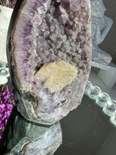 Load image into Gallery viewer, Sugar amethyst with calcite  2670
