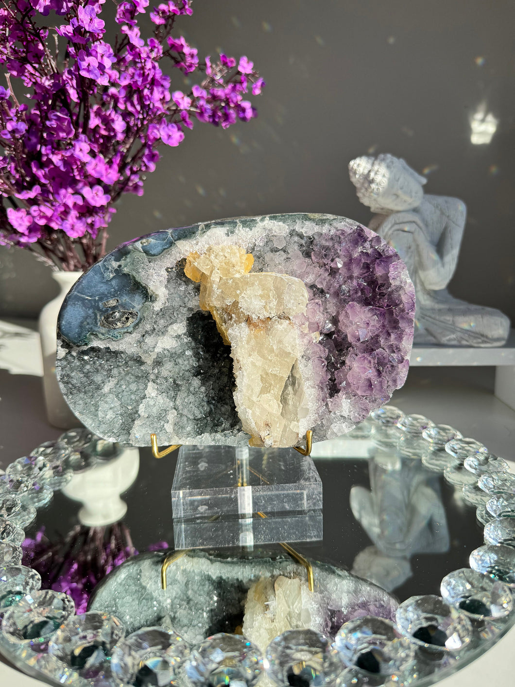 amethyst geode with agate and calcite   2670