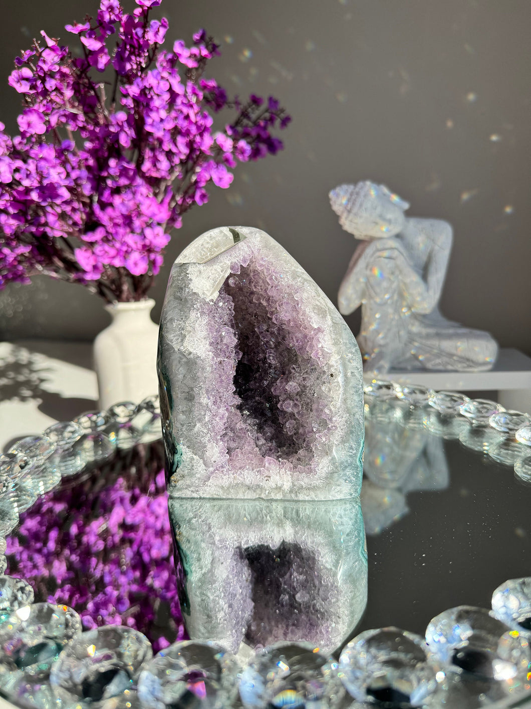 amethyst cathedral with calcite   2032