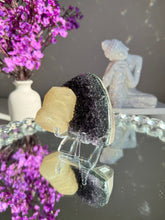 Load image into Gallery viewer, amethyst with calcite  2664
